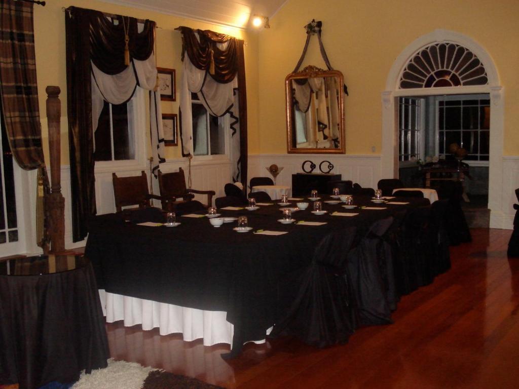 オークランド Cotter House Luxury Retreat Bed & Breakfast エクステリア 写真